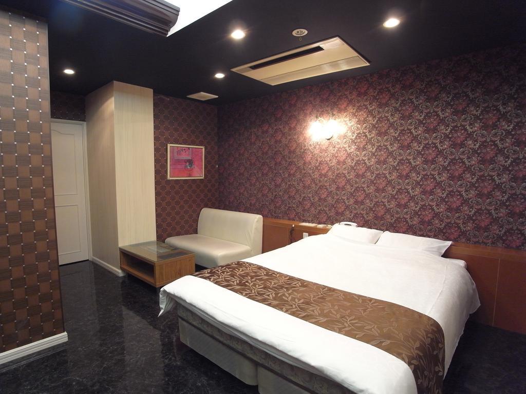 ホテル カルネヴァール 男塾ホテルグループ (Adults Only) Himeji Phòng bức ảnh