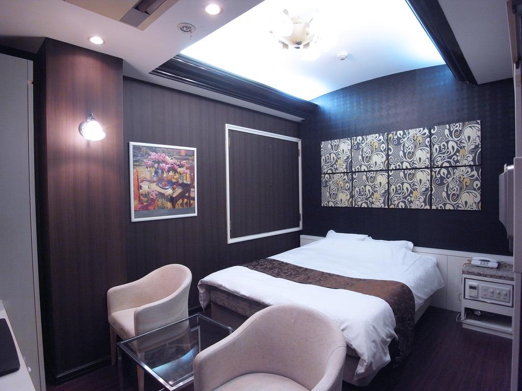 ホテル カルネヴァール 男塾ホテルグループ (Adults Only) Himeji Ngoại thất bức ảnh